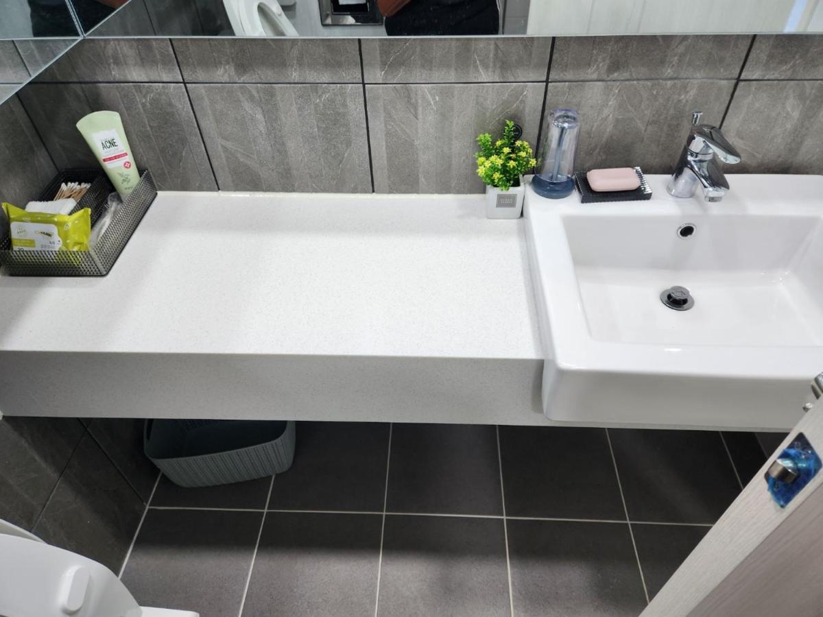 Daegu Star B&B Dsr Hotel Lily Guestroom Εξωτερικό φωτογραφία