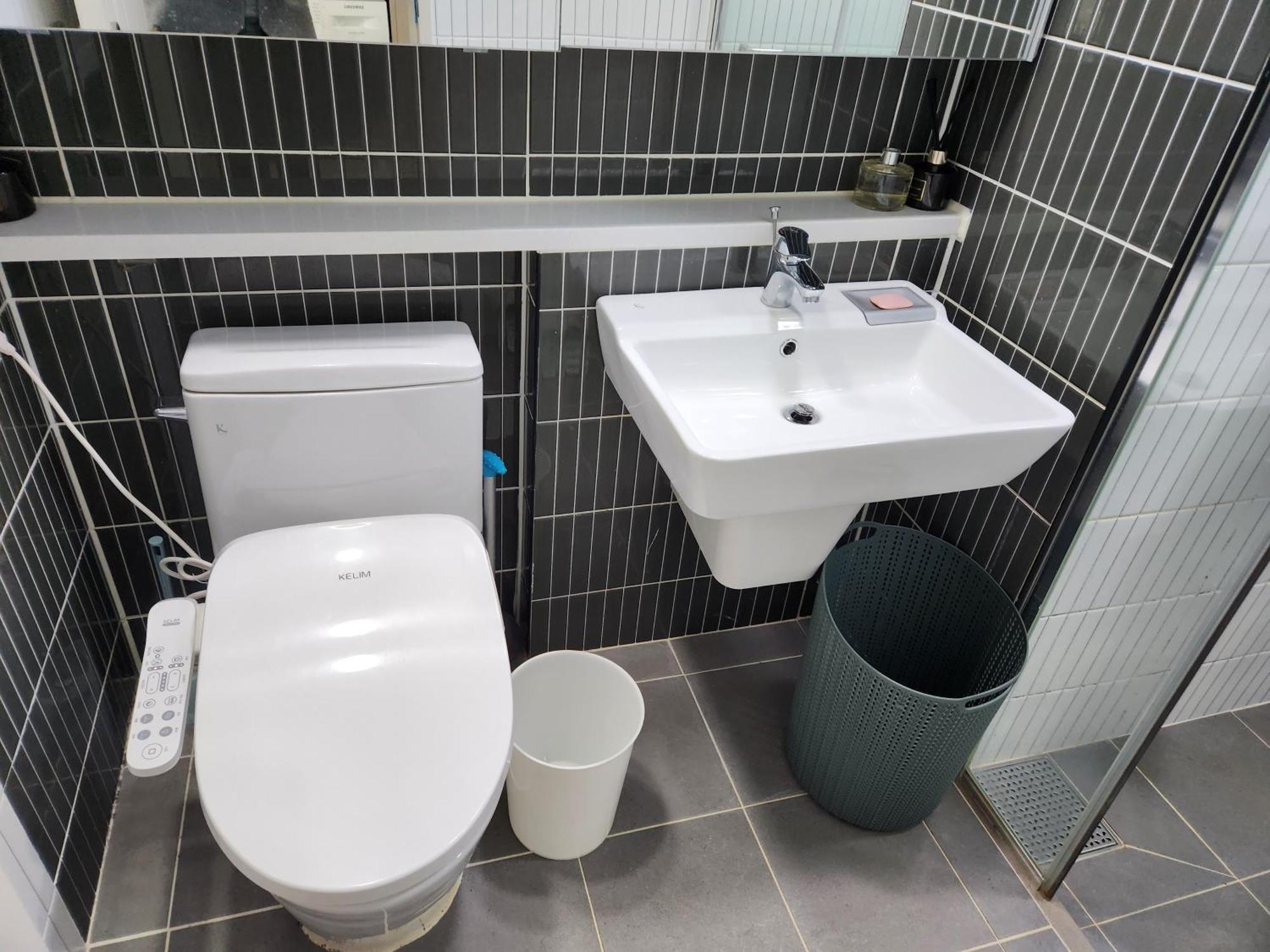 Daegu Star B&B Dsr Hotel Lily Guestroom Δωμάτιο φωτογραφία