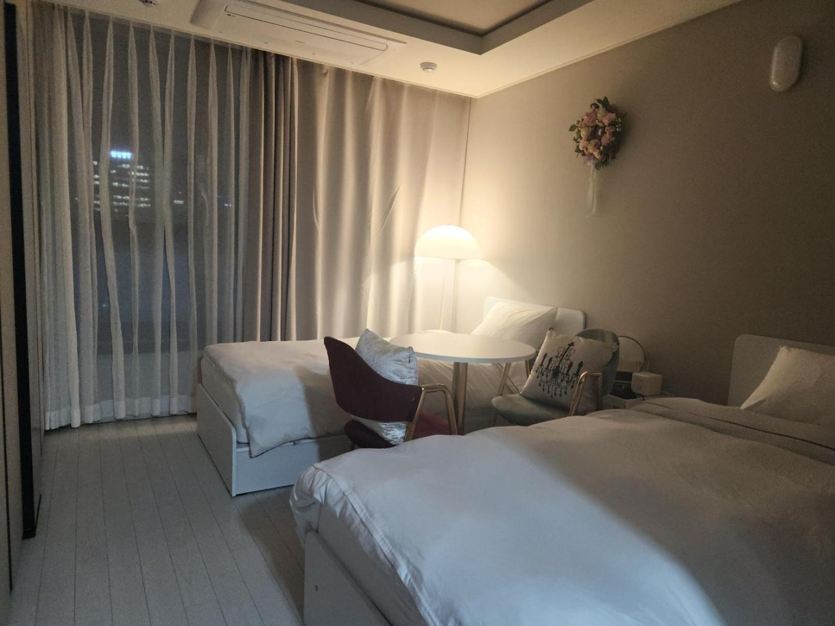 Daegu Star B&B Dsr Hotel Lily Guestroom Εξωτερικό φωτογραφία