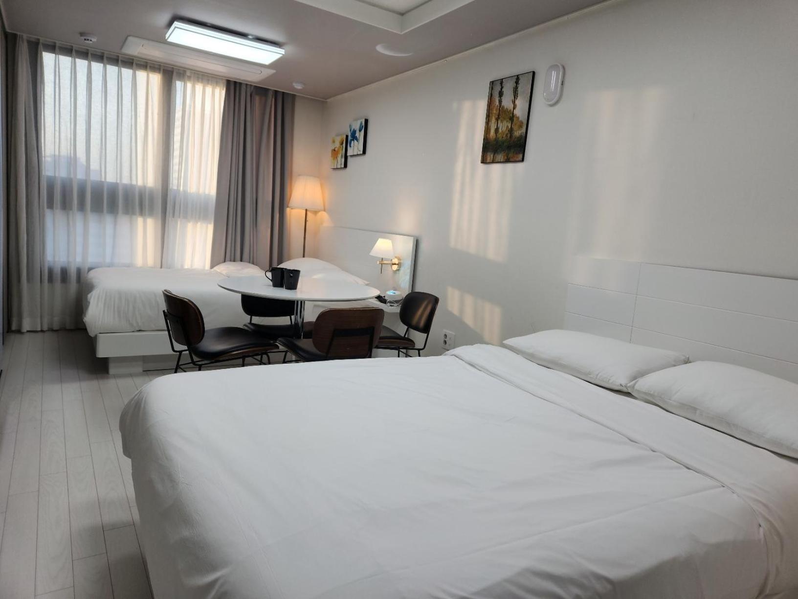 Daegu Star B&B Dsr Hotel Lily Guestroom Εξωτερικό φωτογραφία