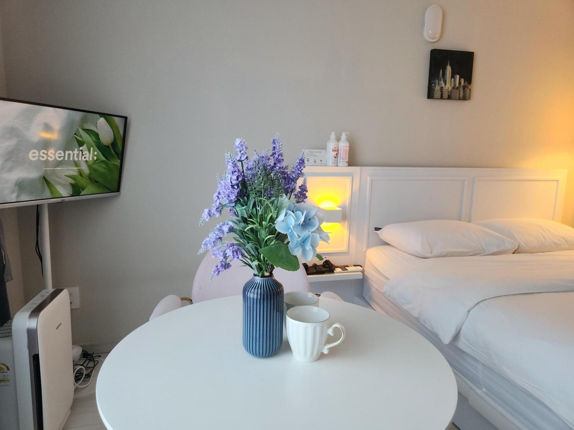 Daegu Star B&B Dsr Hotel Lily Guestroom Δωμάτιο φωτογραφία