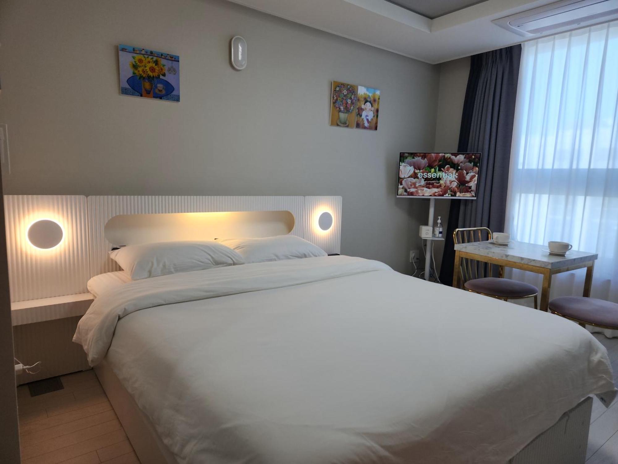 Daegu Star B&B Dsr Hotel Lily Guestroom Δωμάτιο φωτογραφία