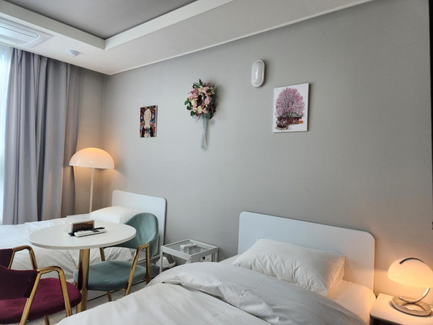 Daegu Star B&B Dsr Hotel Lily Guestroom Εξωτερικό φωτογραφία